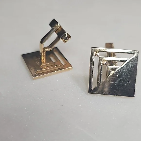 Swank Goldtone Geometric Cufflinks - Picture 3 of 3
